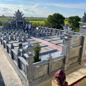 Khuôn viên lăng mộ - KLM12