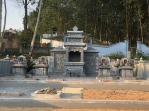 Khuôn viên lăng mộ - KLM19